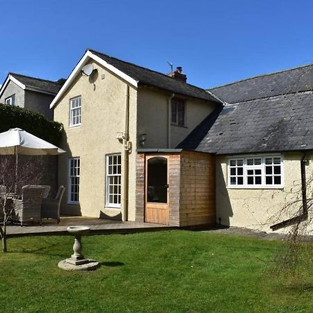Cross Keys Cottage Holiday Let בישופס קאסל מראה חיצוני תמונה