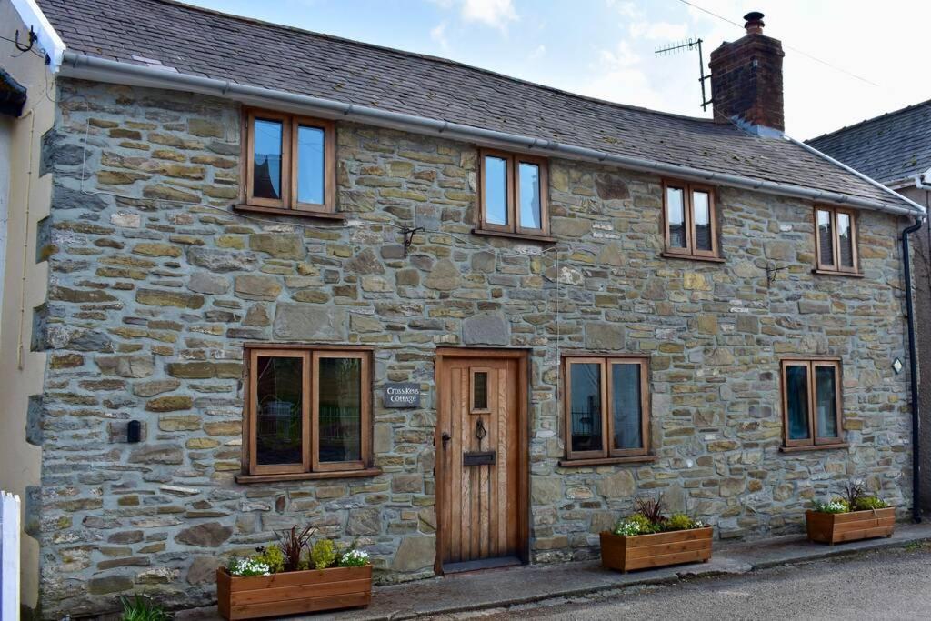 Cross Keys Cottage Holiday Let בישופס קאסל מראה חיצוני תמונה